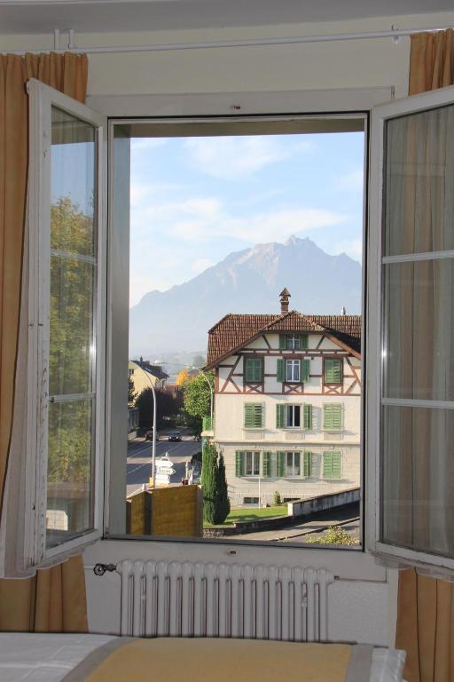 Gasthaus Zum Kreuz Meggen Kamer foto