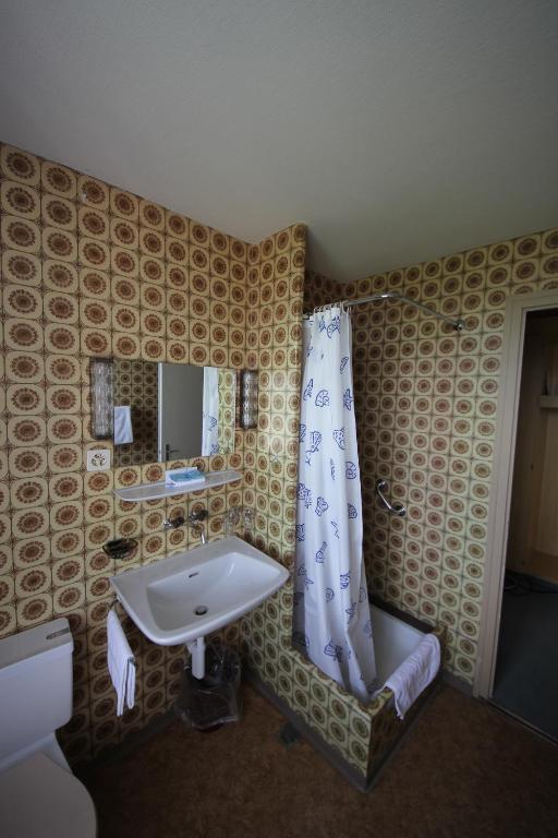 Gasthaus Zum Kreuz Meggen Buitenkant foto